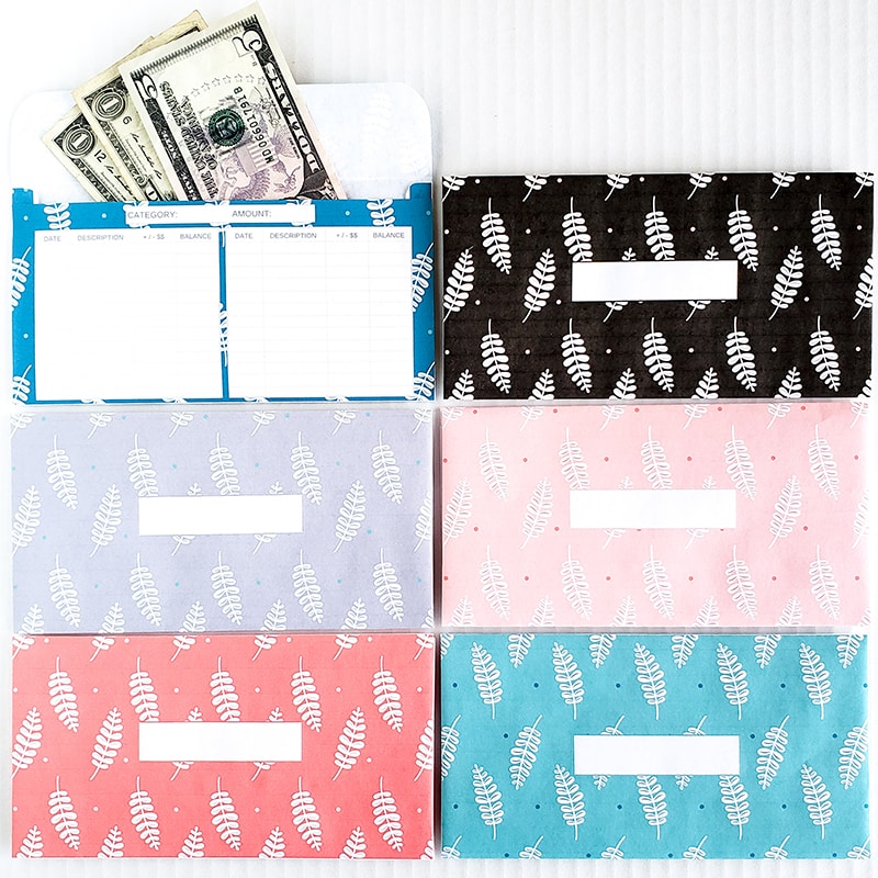 Do you use the cash envelope method for your budget? Organize your cash and stick to your budget by keeping track of your cash spending. These are great for the Dave Ramsey budget system. Add some color to your budget by using these fun leaf themed horizontal cash envelopes!